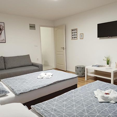Grafit Apartmanok Hajdúnánás Exterior foto